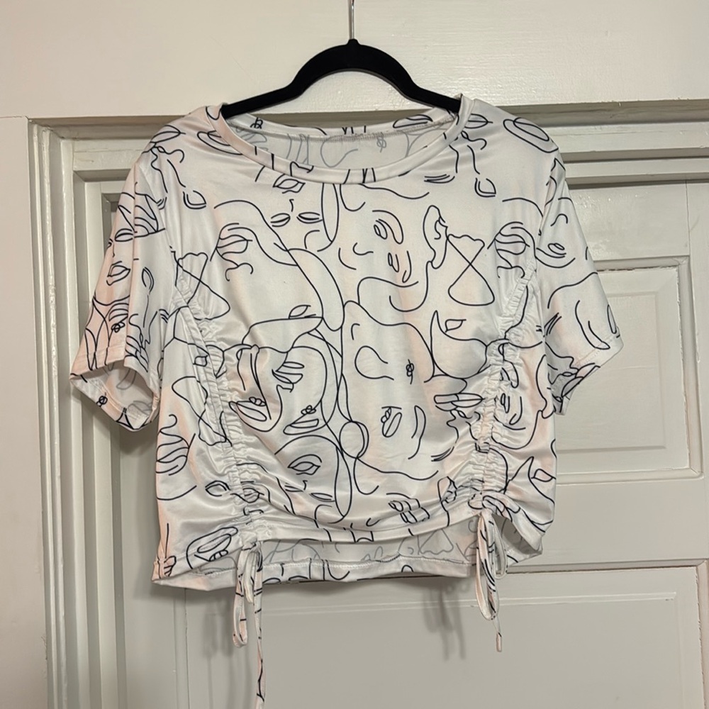 Women’s crop top with drawstring on the front